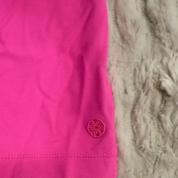 Lilly Pulitzer Luxletic Pink Floral Women's Blouse - Picture 4 of 4